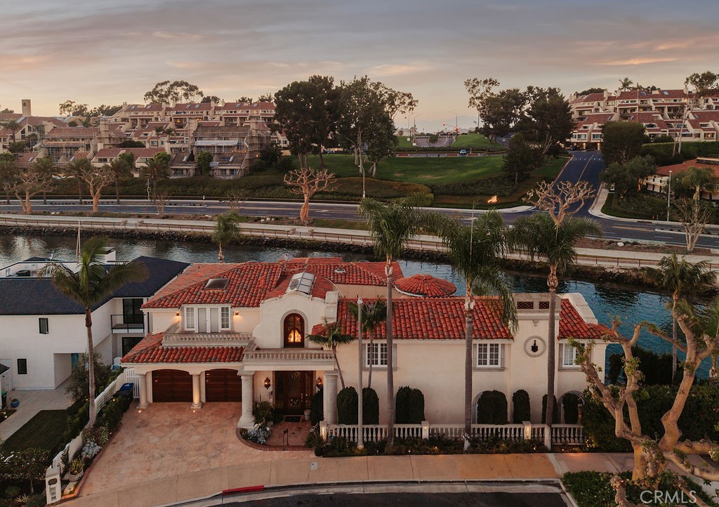 842 Harbor Island Drive
