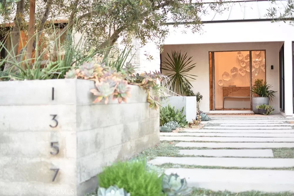 1357 Sussex Lane