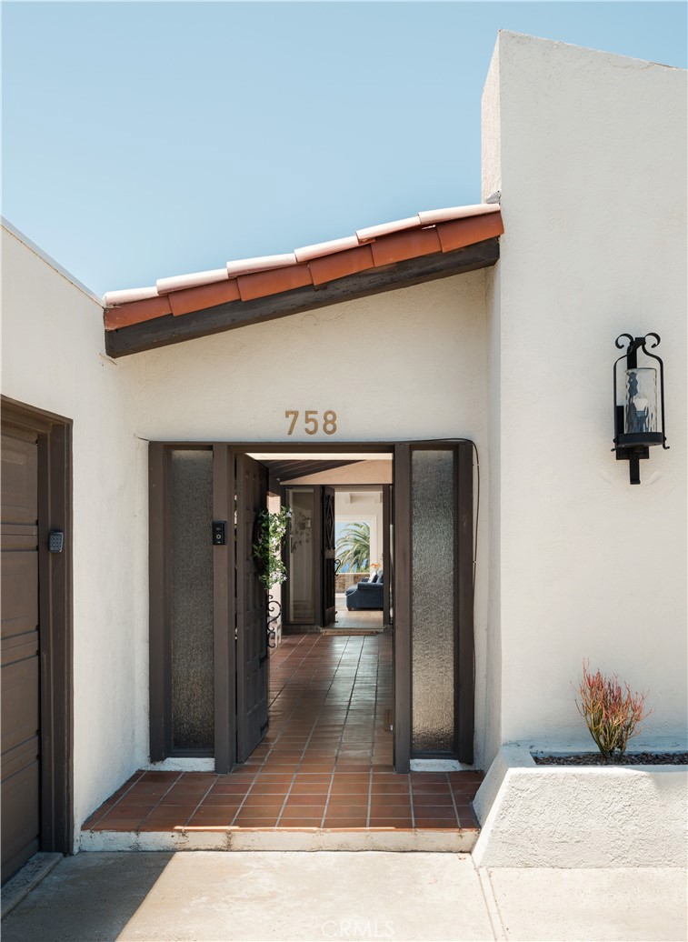758 Barracuda Way