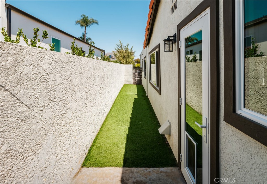 758 Barracuda Way