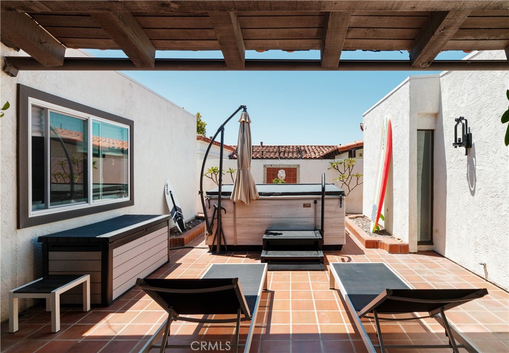 758 Barracuda Way