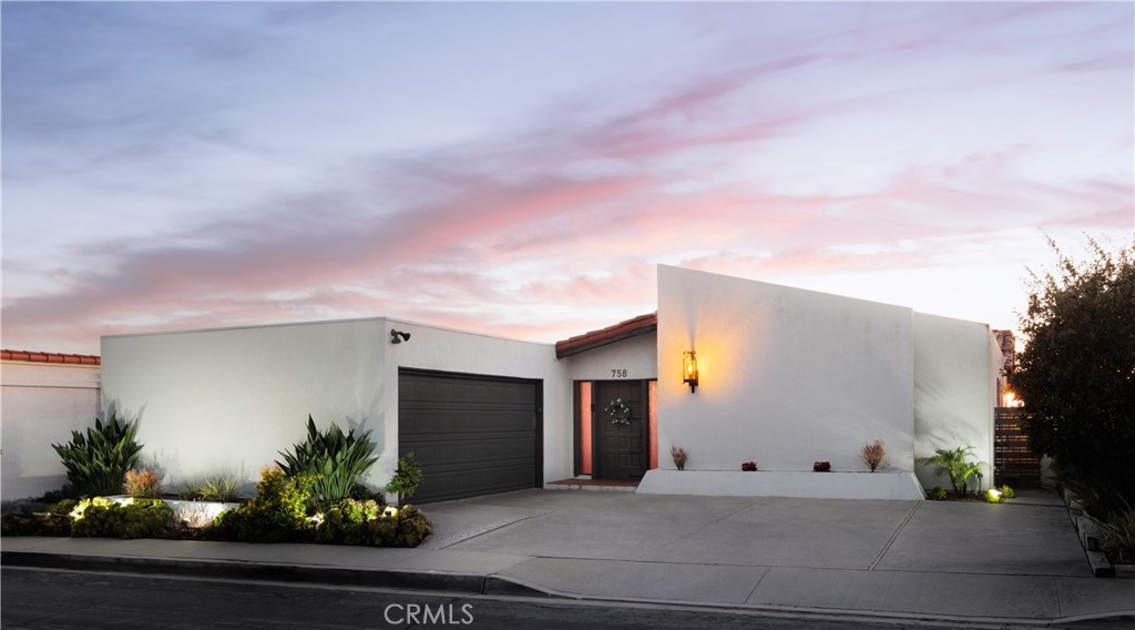 758 Barracuda Way