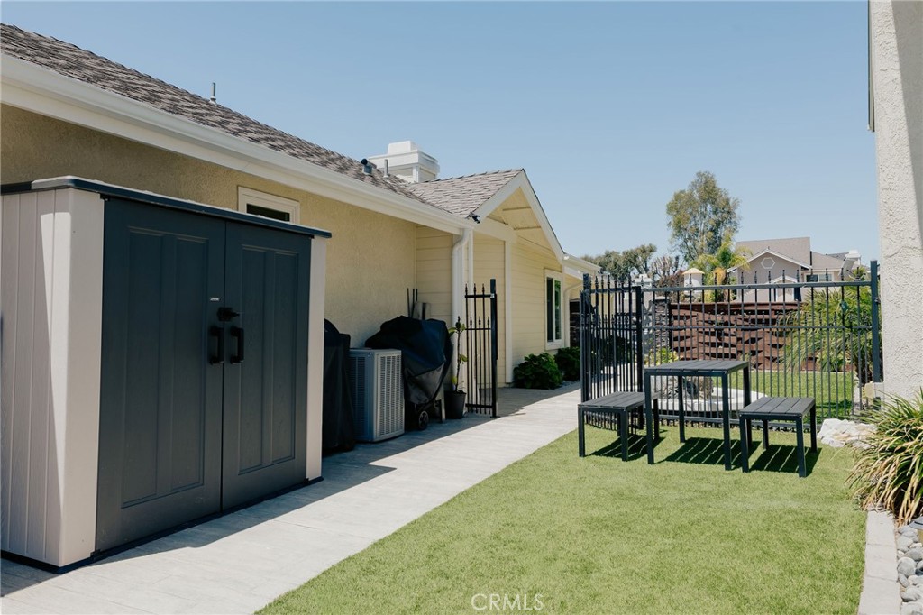 8 Laurel Creek