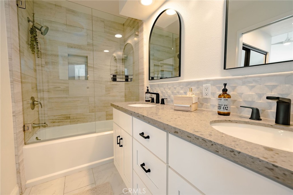 8 Laurel Creek