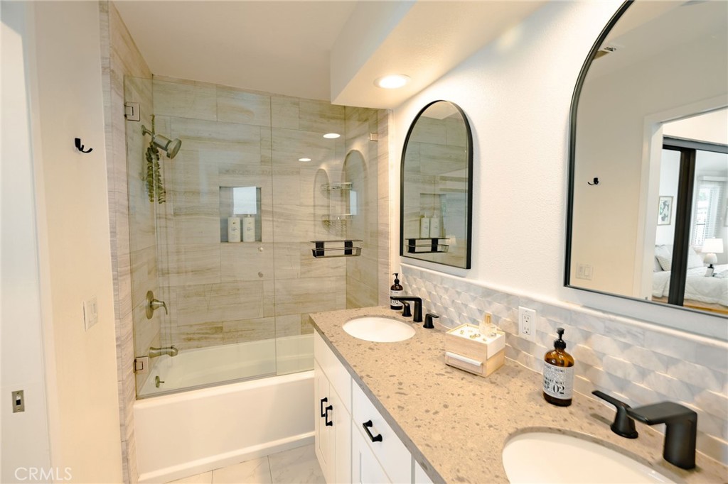 8 Laurel Creek