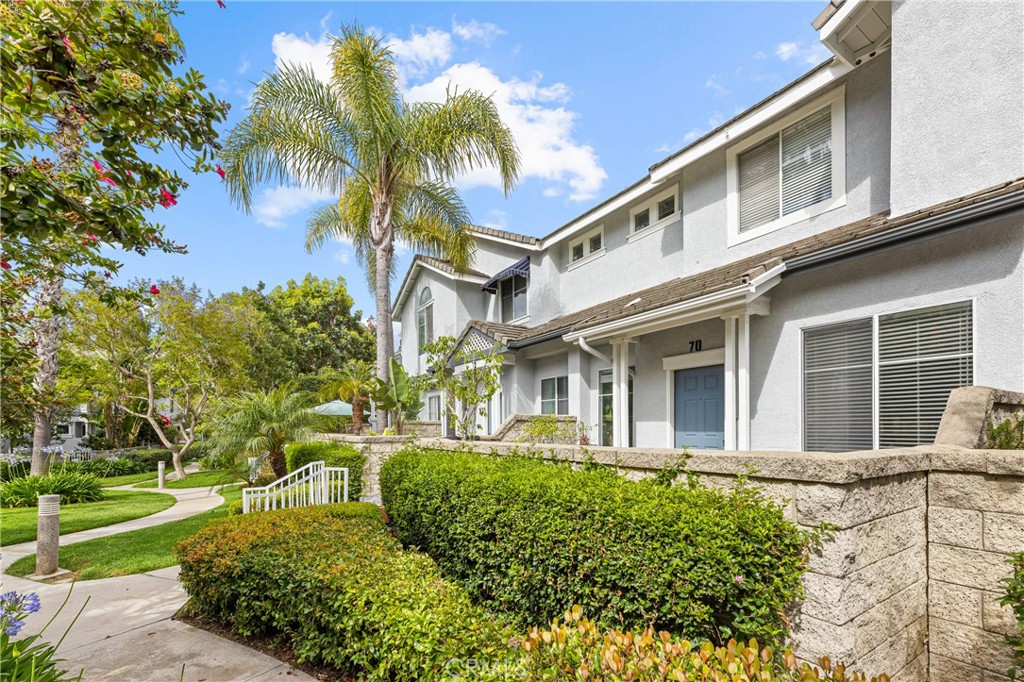 70 Breakers Lane