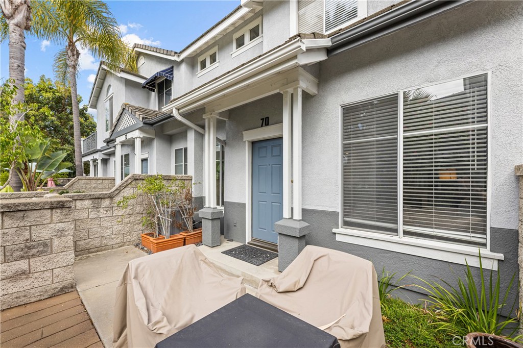 70 Breakers Lane