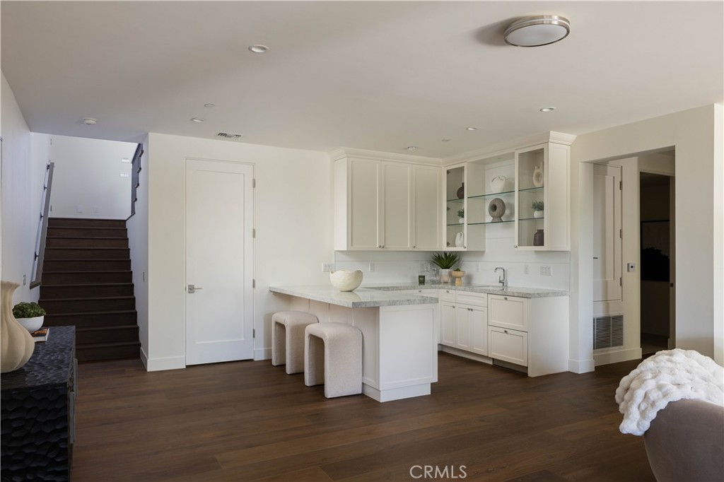 448 Serra Drive