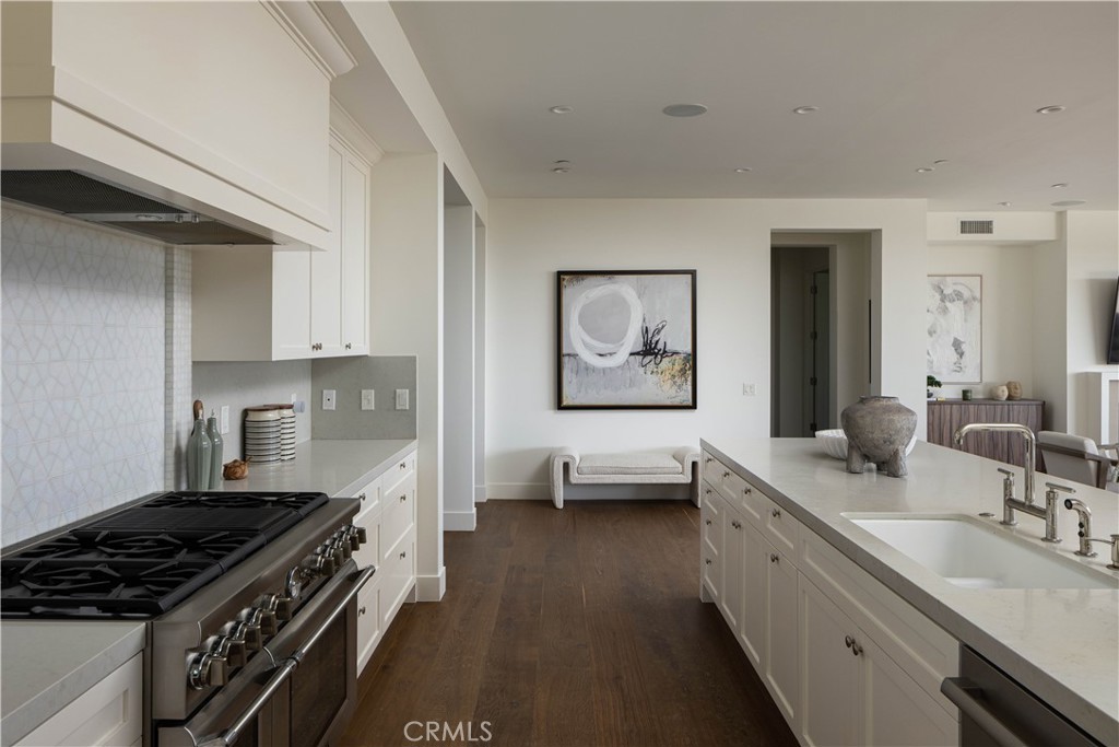 448 Serra Drive