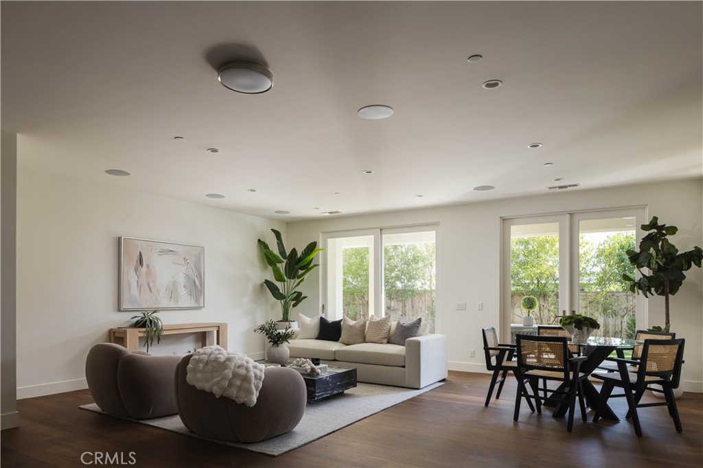 448 Serra Drive