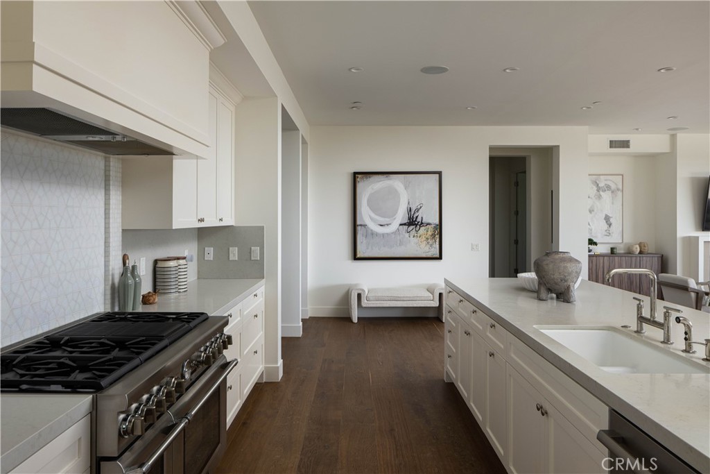 448 Serra Drive