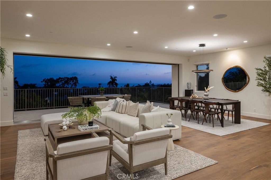 448 Serra Drive