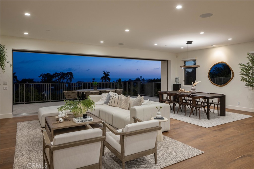 448 Serra Drive