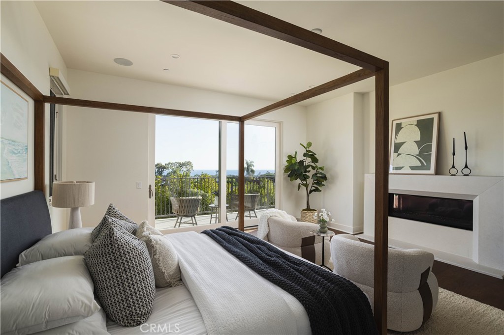 448 Serra Drive