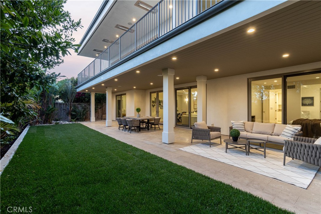 448 Serra Drive