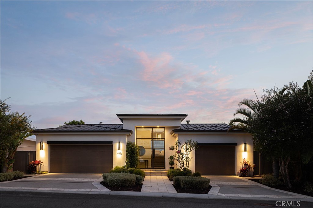 448 Serra Drive