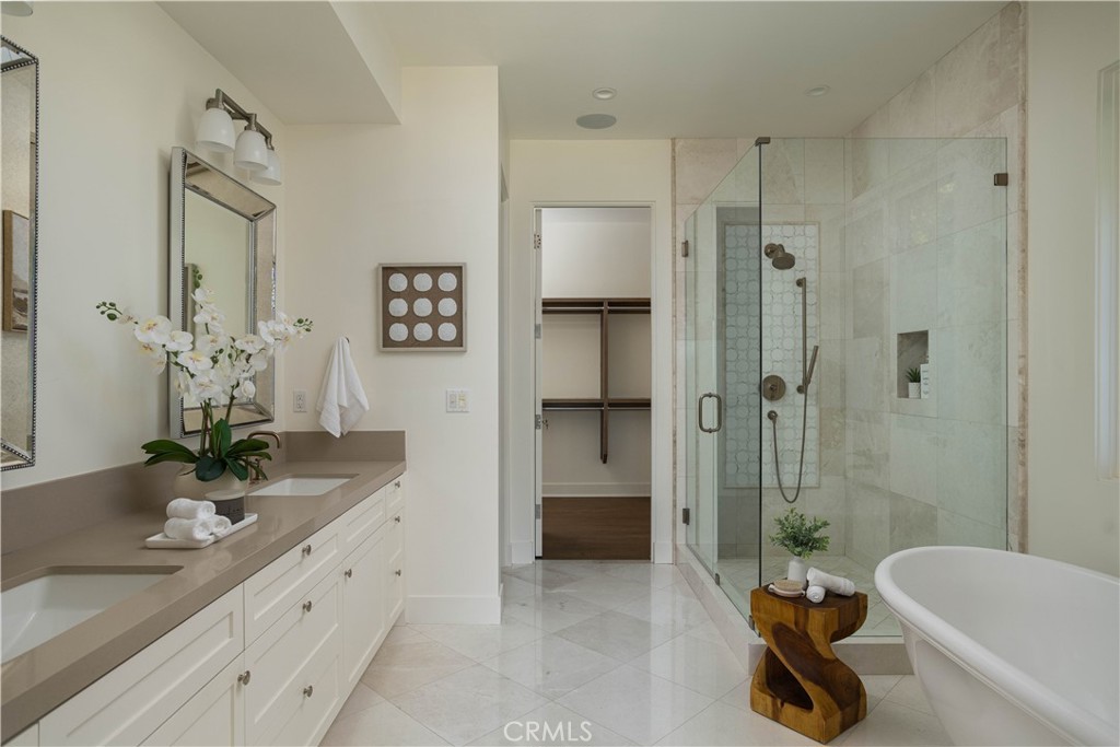 448 Serra Drive