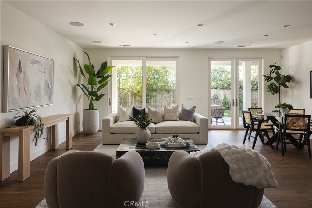 448 Serra Drive