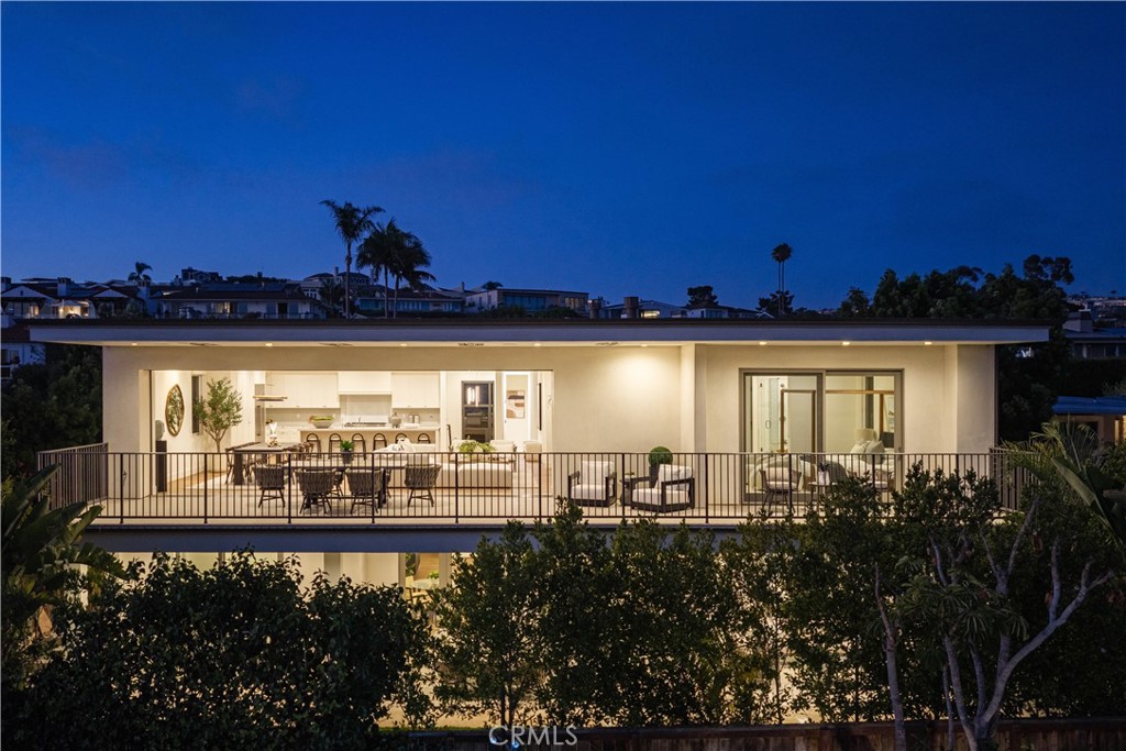 448 Serra Drive