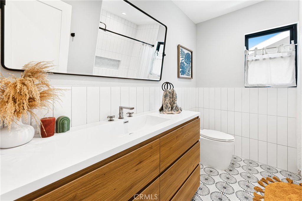 2611 Westminster