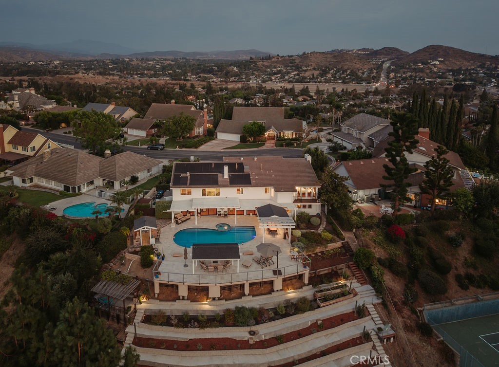 9781 Crestview Circle
