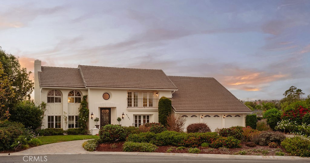 9781 Crestview Circle