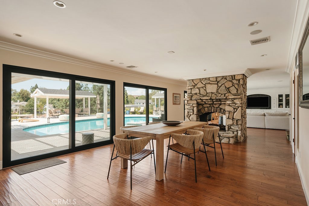 9781 Crestview Circle