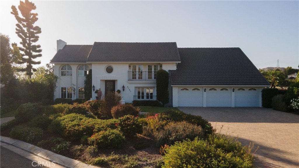 9781 Crestview Circle