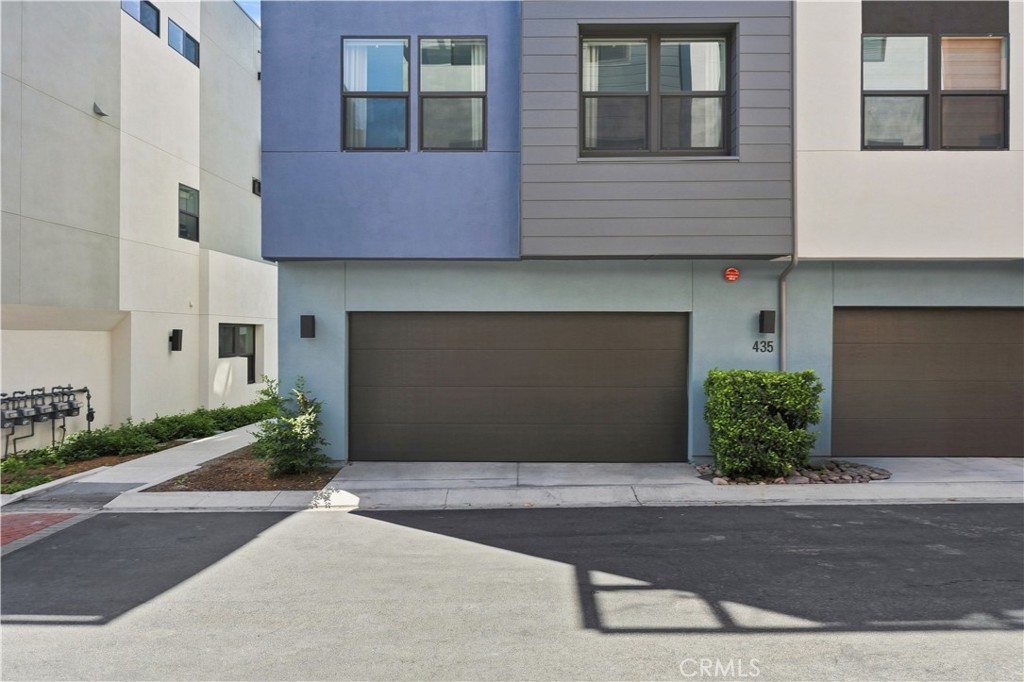 435 Village