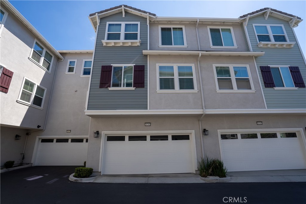 18381 Iris Lane
