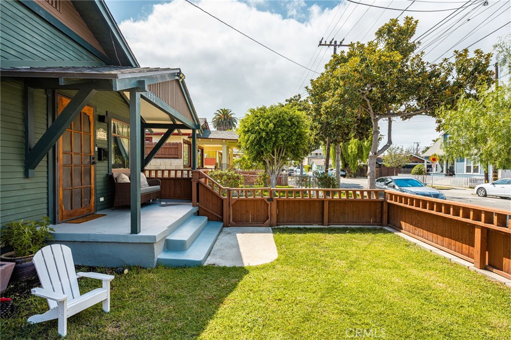1430 Temple Avenue