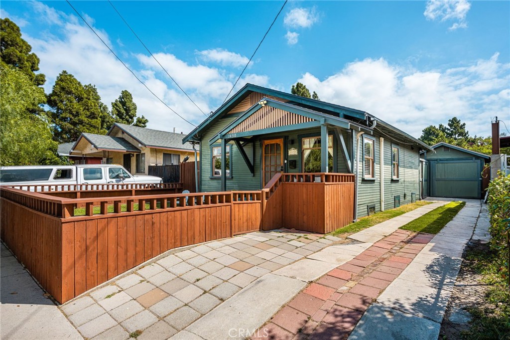 1430 Temple Avenue
