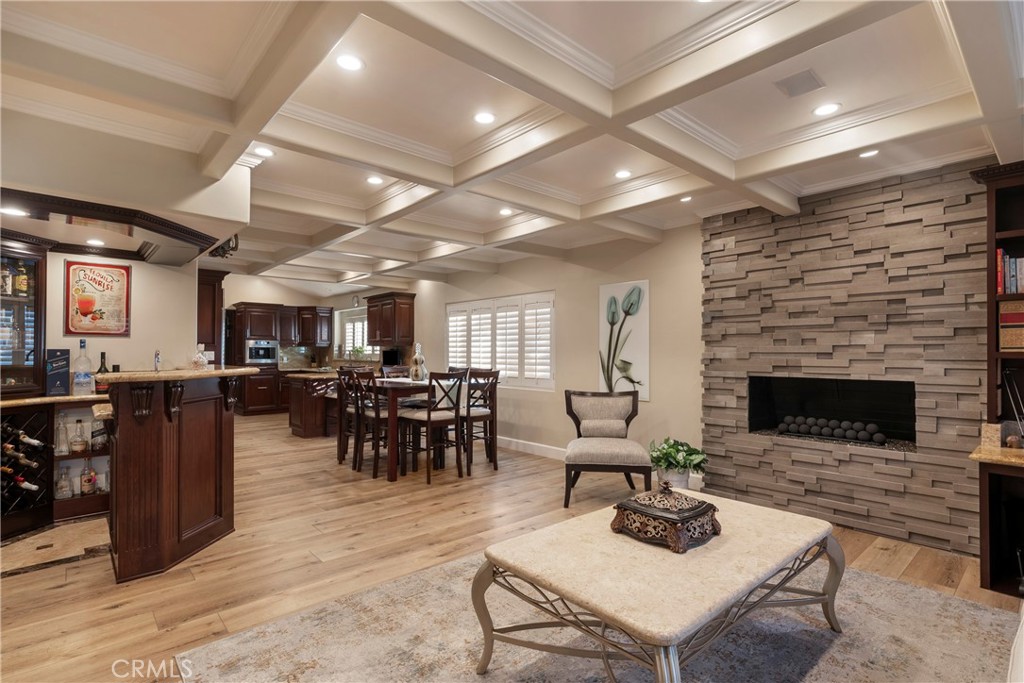 10066 Sideview Drive