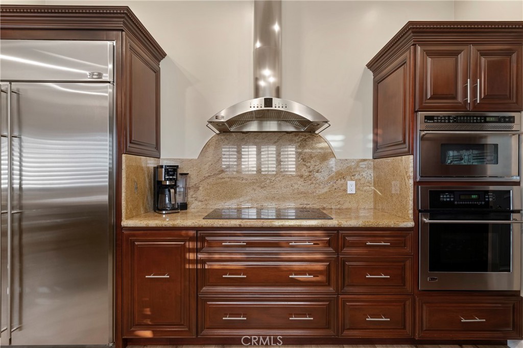 10066 Sideview Drive