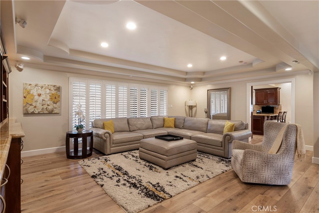 10066 Sideview Drive