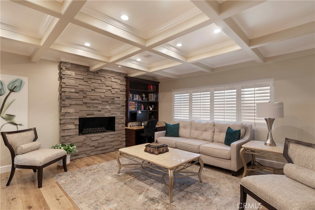 10066 Sideview Drive