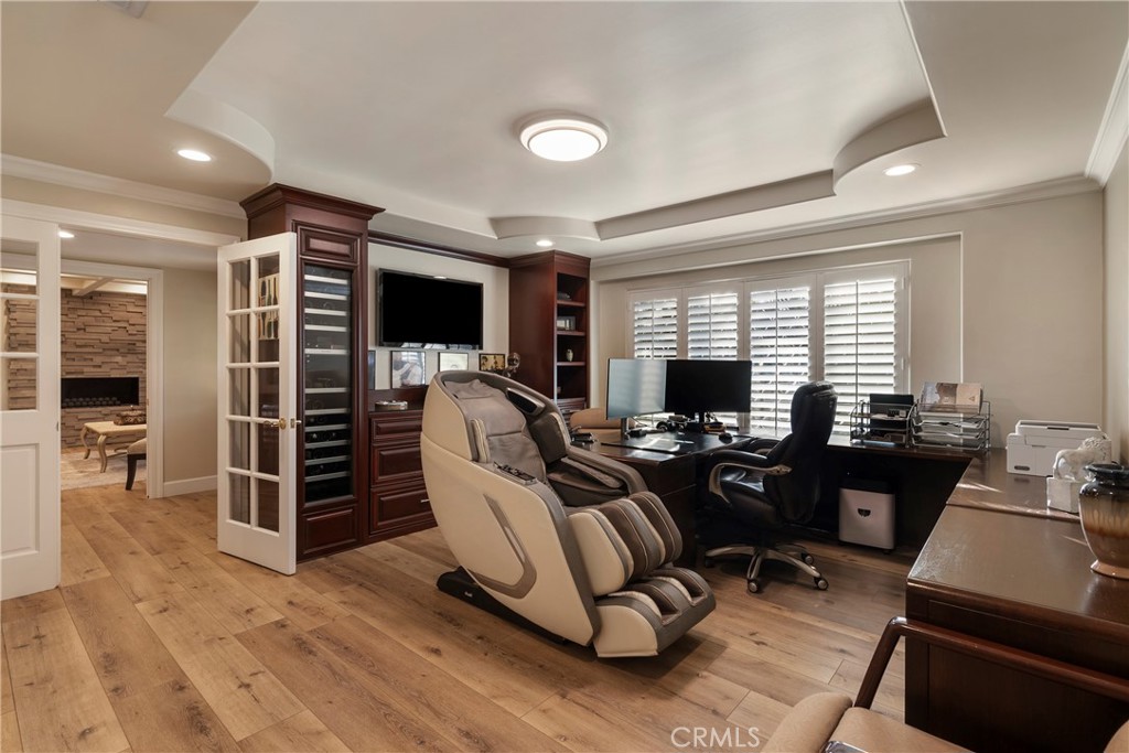 10066 Sideview Drive