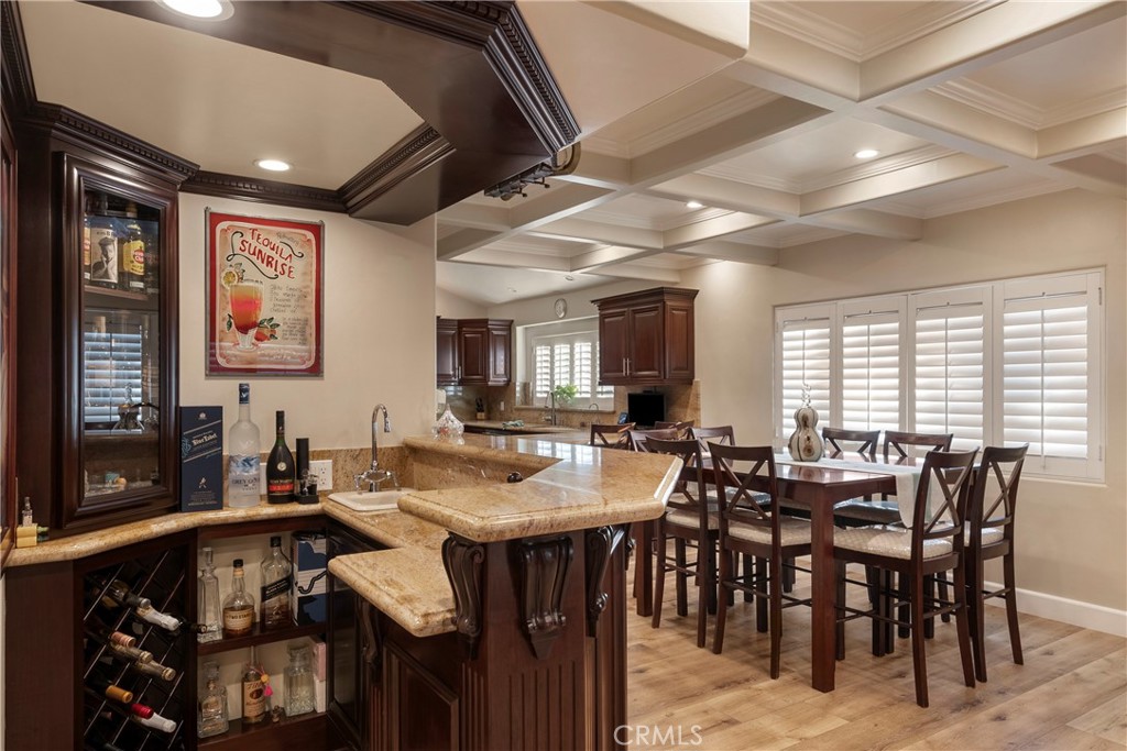 10066 Sideview Drive