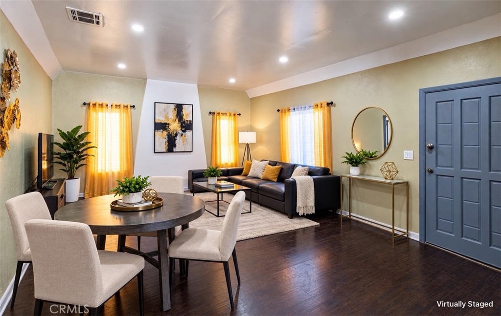 1848 W 76th
