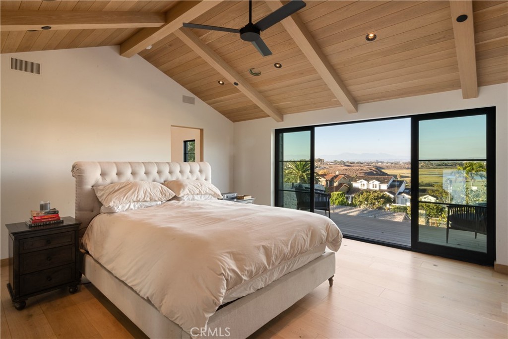 2118 Leeward