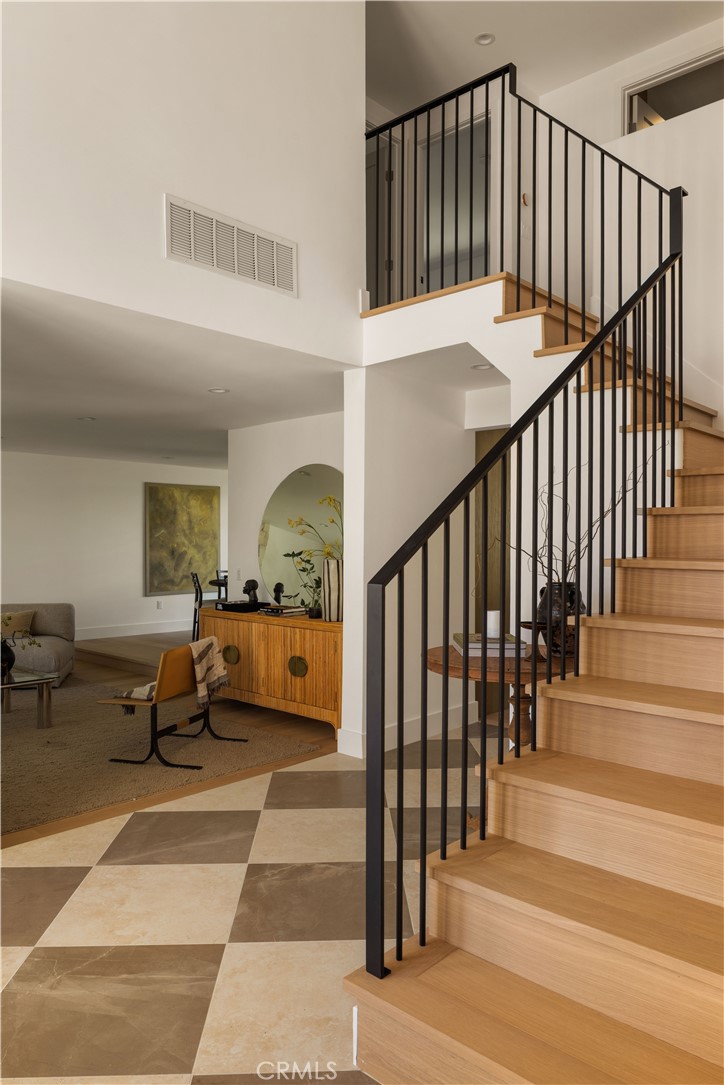 1806 Hummingbird Drive