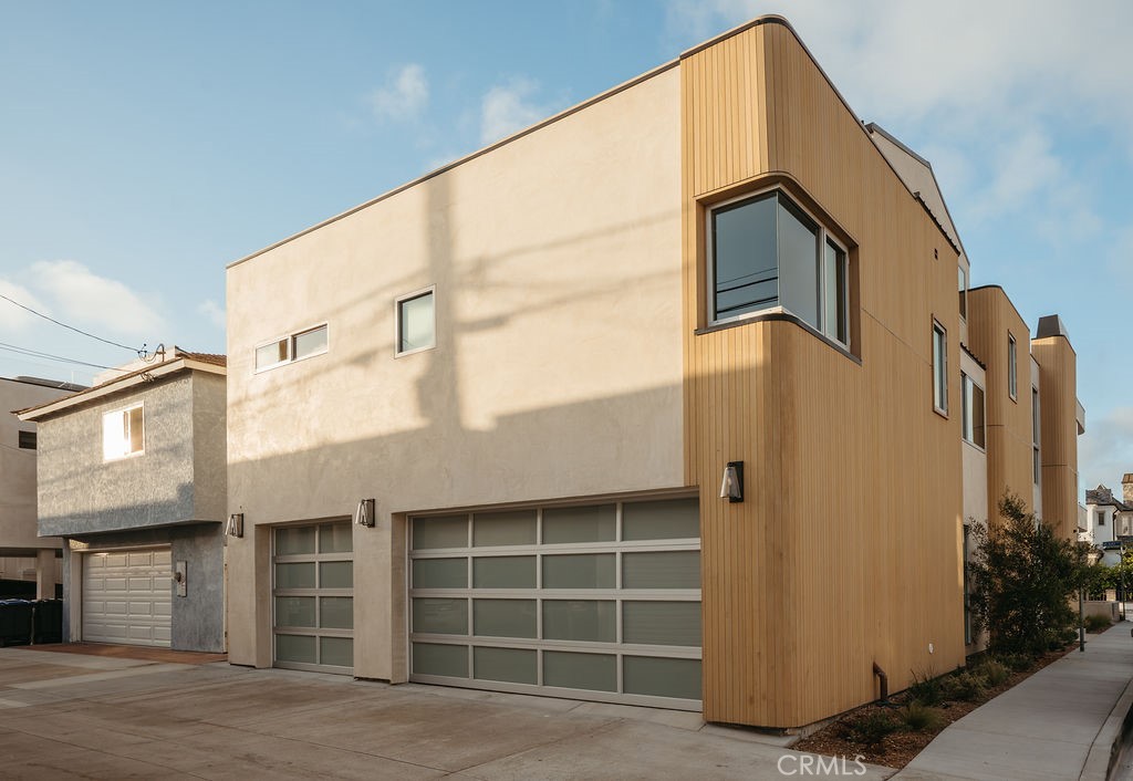 1201 W Bay Avenue