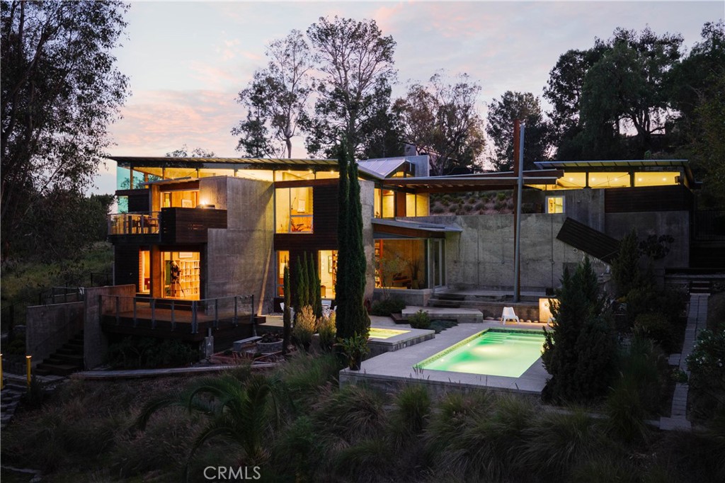 2231 Foothill Boulevard