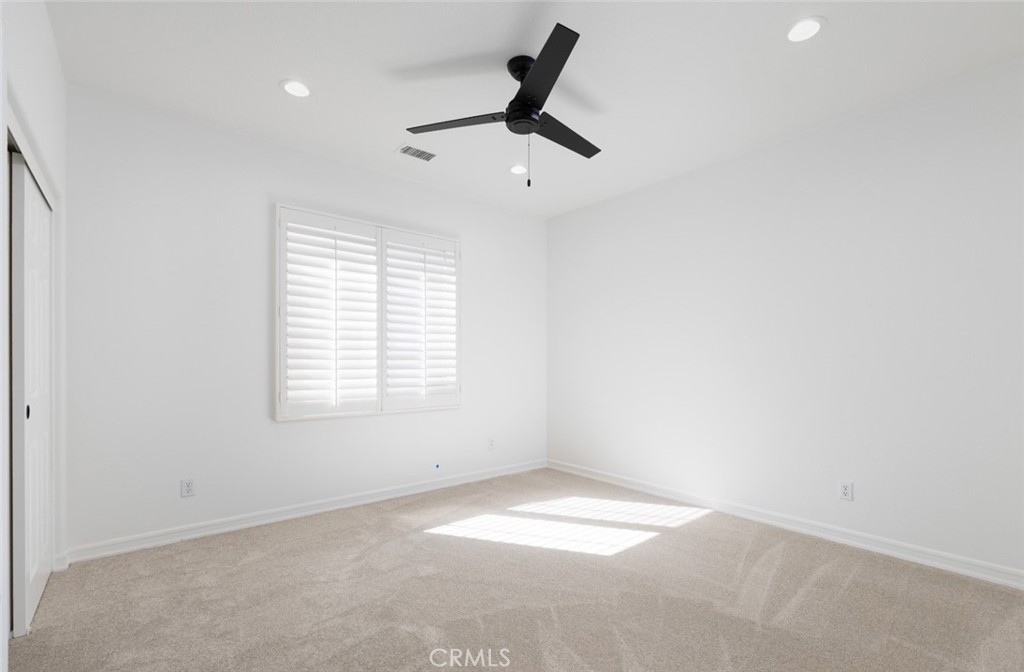 1571 Amberleaf
