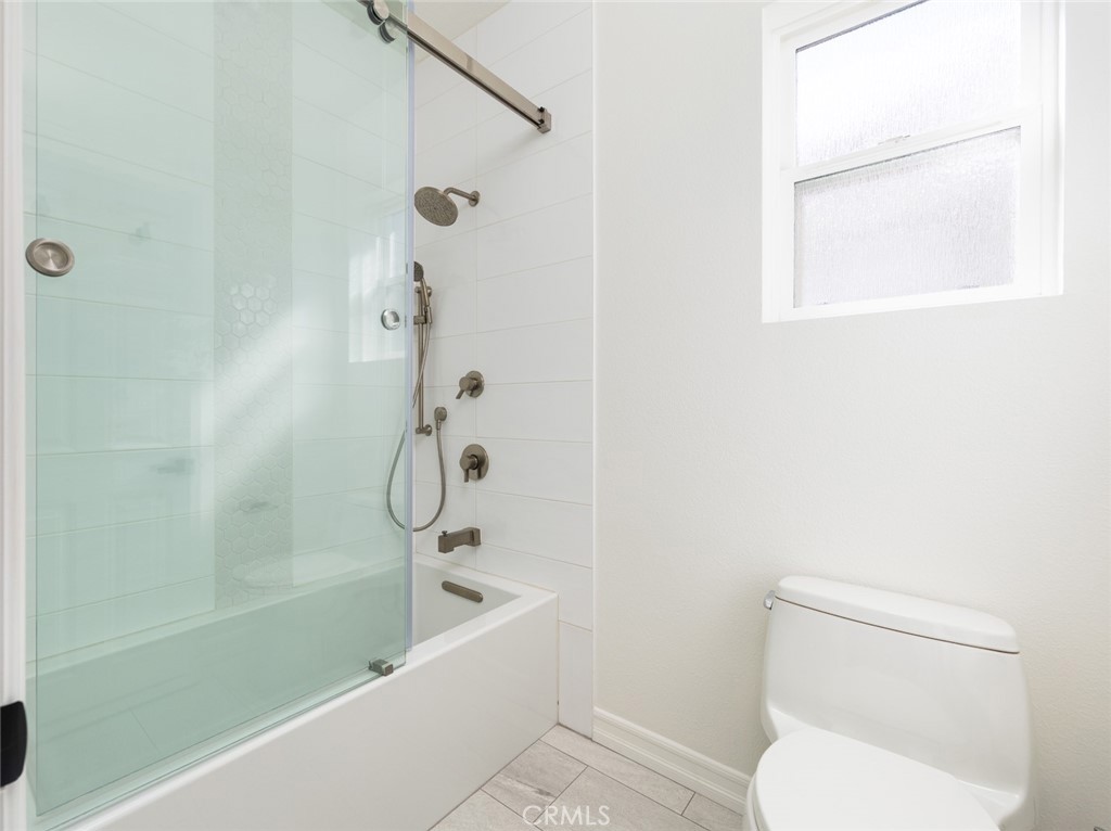 1571 Amberleaf