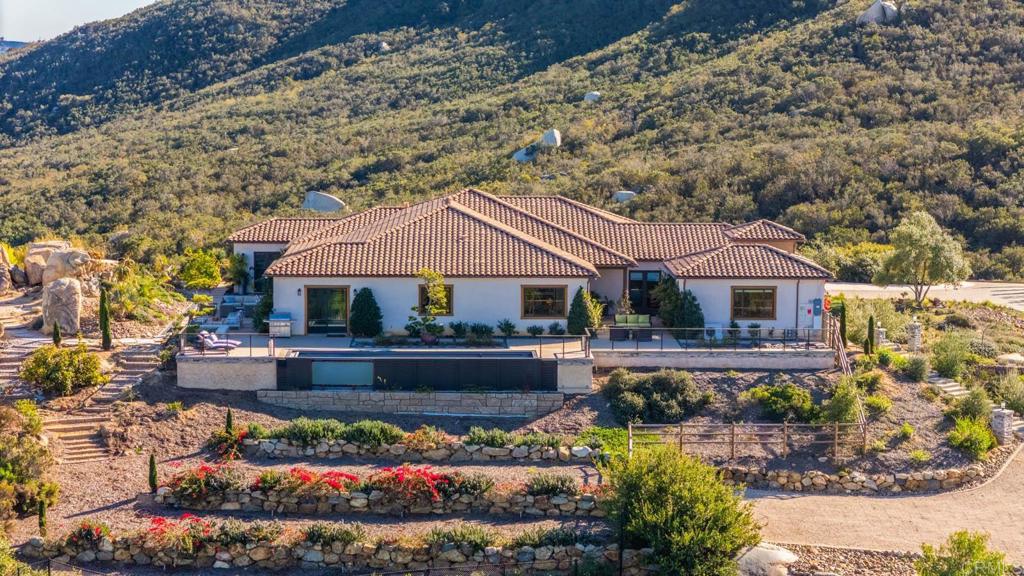 13495 Del Poniente Road