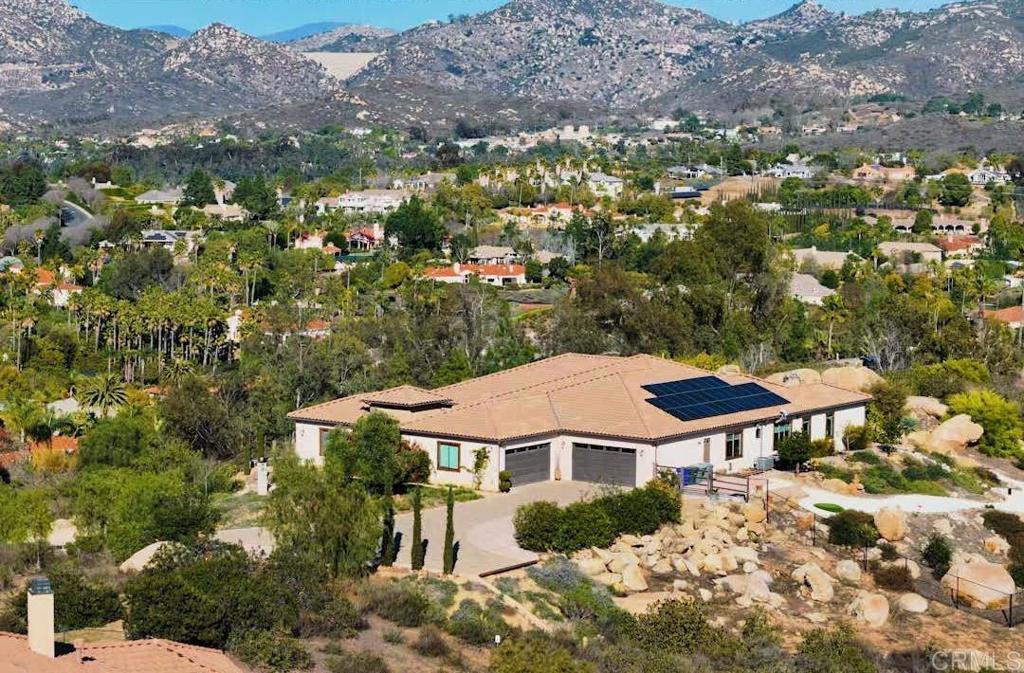 13495 Del Poniente Road