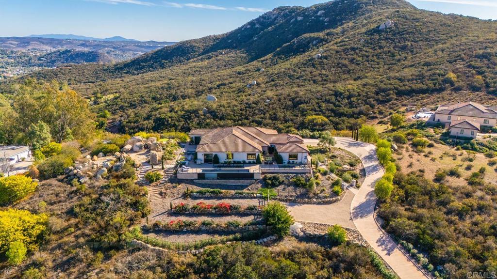 13495 Del Poniente Road