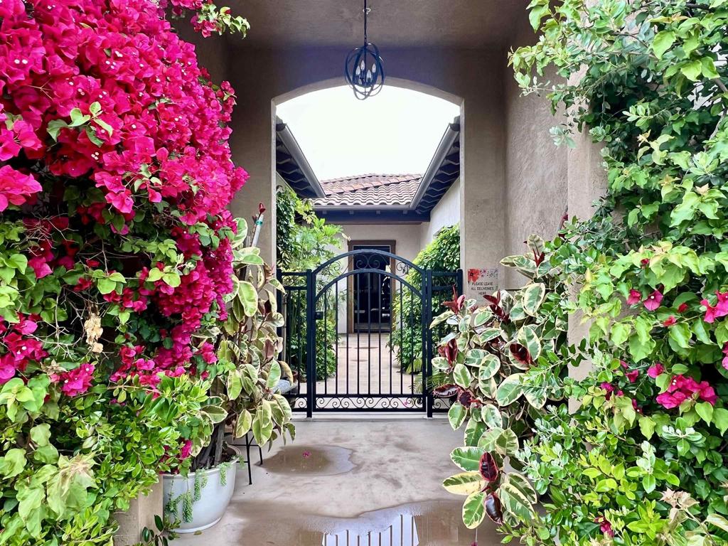 13495 Del Poniente Road