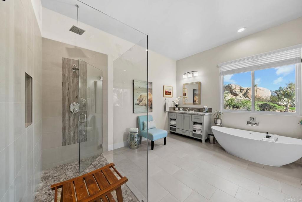 13495 Del Poniente Road